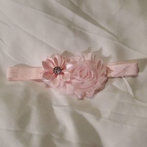 NEW LIGHT PINK DOUBLE FLOWER STRETCHY BABY HEADBAND